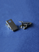 Kovový klip s otvorem KK360