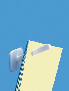 Plastic prong 123 Plastic prong 123
