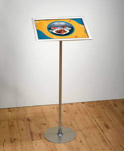 Podlahový menu stojan UNI FSCLIPA3